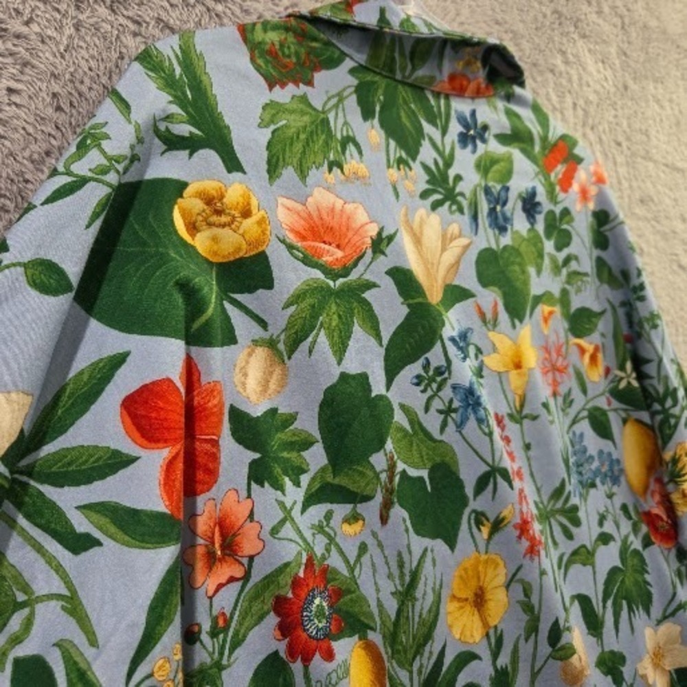 Tuckernuck Blue Floral Garden Top Medium Cotton Stretch 3/4 Sleeve VNeck Popover - Picture 12 of 12